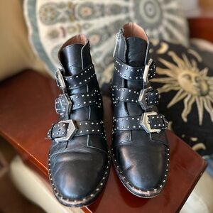 Gianni Bini | Black Studded Ankle Boots - women’s size 6